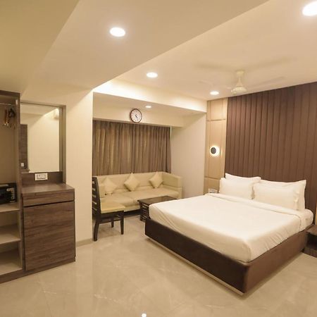 Hotel Naaz Executive 뭄바이 외부 사진