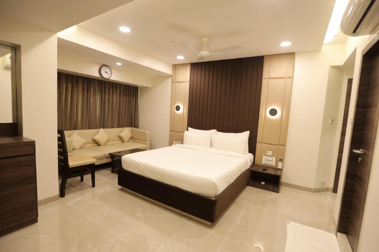 Hotel Naaz Executive 뭄바이 외부 사진