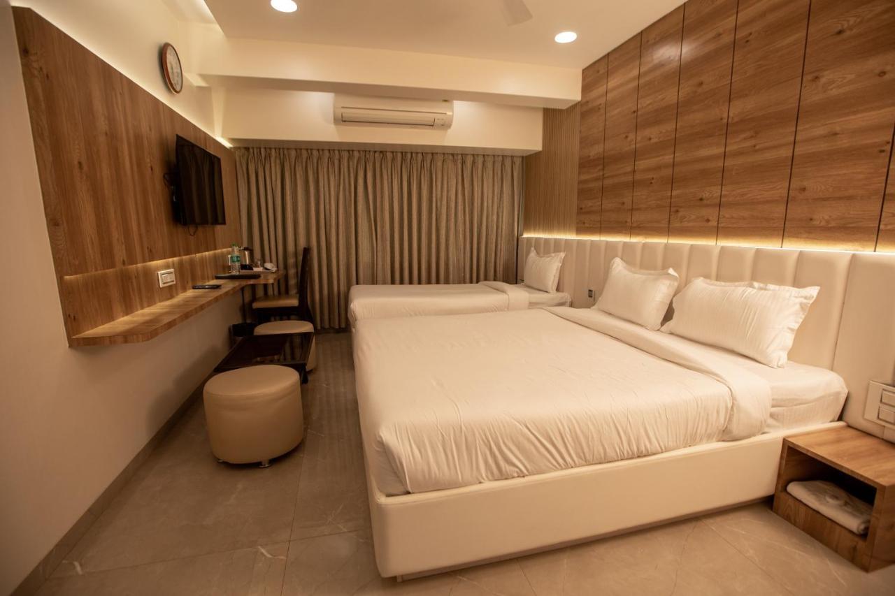 Hotel Naaz Executive 뭄바이 외부 사진