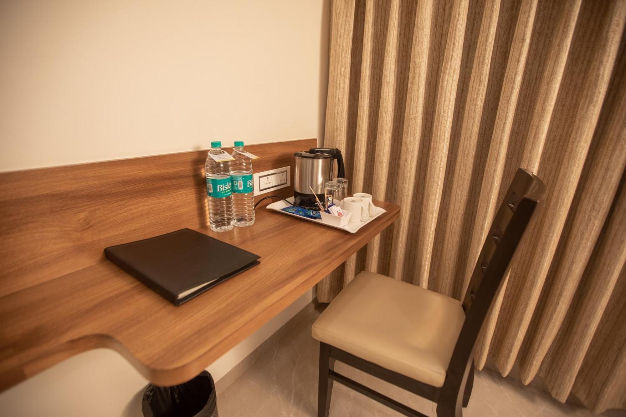 Hotel Naaz Executive 뭄바이 외부 사진